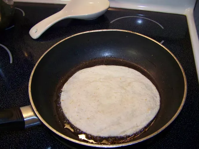 Cooking Meexican tortilla.