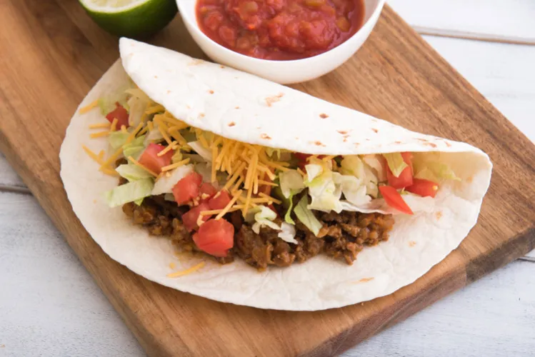 Soft taco with its filling.